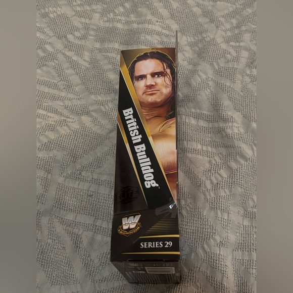 British Bulldog WWE Elite Collection Legends Series 29 Action Figure New in Box - Picture 4 of 5